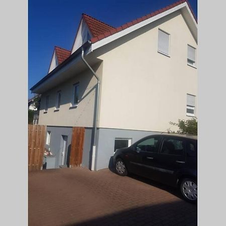 Schoene Wohnung In Karben - Rendel, Mit Freisitz Екстер'єр фото