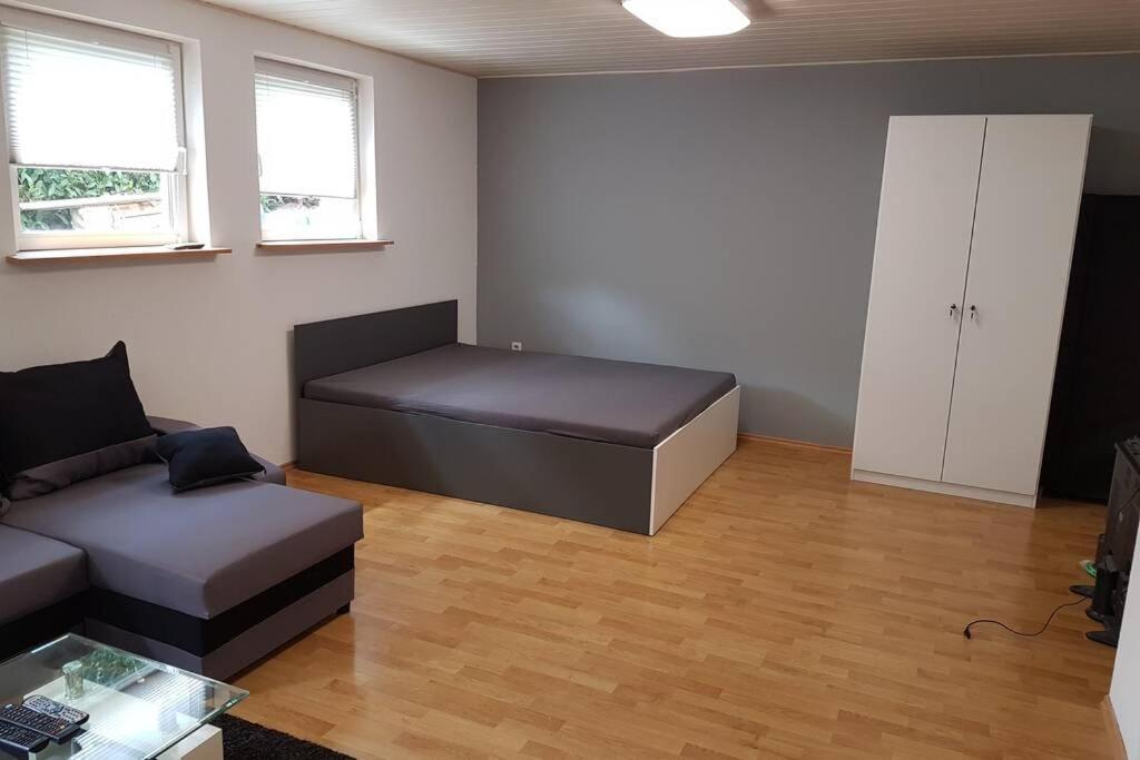 Schoene Wohnung In Karben - Rendel, Mit Freisitz Екстер'єр фото