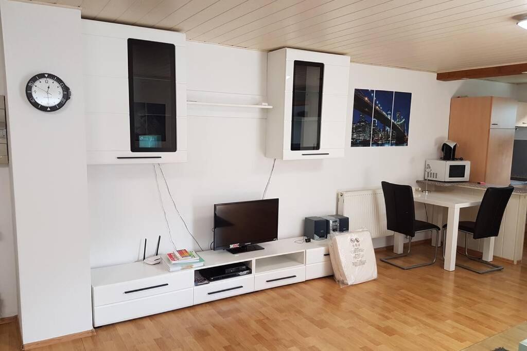 Schoene Wohnung In Karben - Rendel, Mit Freisitz Екстер'єр фото